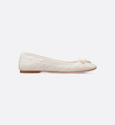 Dioramour Ballet Flats - White Quilted Cannage Calfskin | Dior Boutique - Image 2