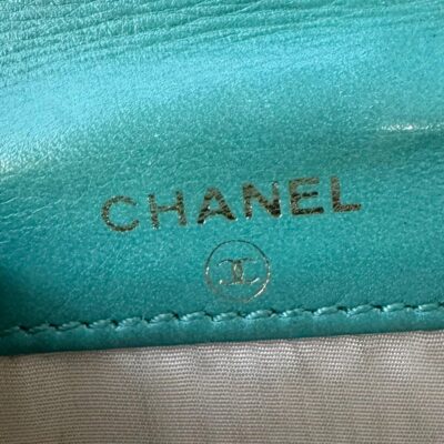 Vintage Chanel Wallet Mint Green Caviar Leather CC Logo 1990s Bifold Italy Authentic - Image 5